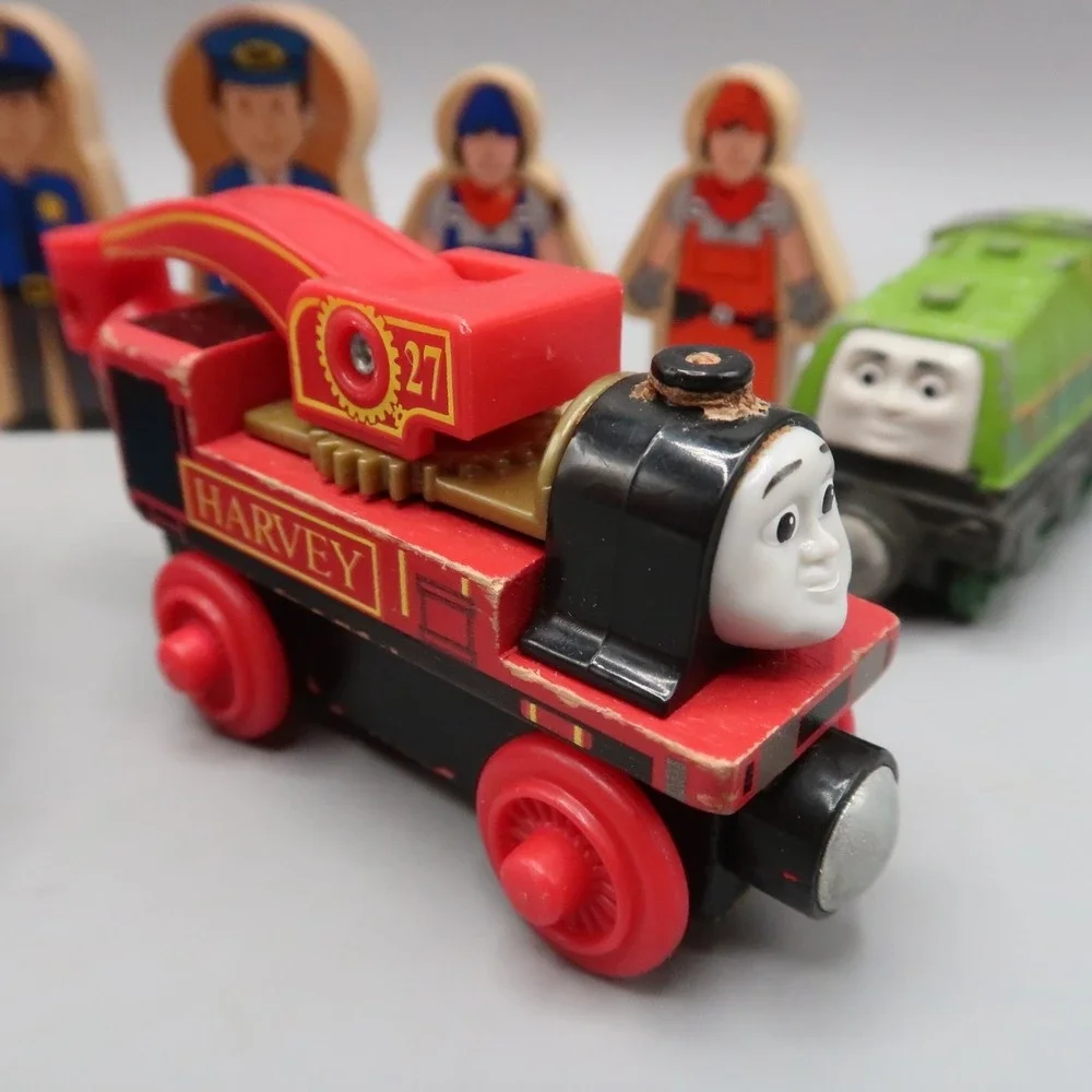 Thomas‎ & Friends Wooden Railway Rosie Harvey Tender cars Gas Pump Conductor lot